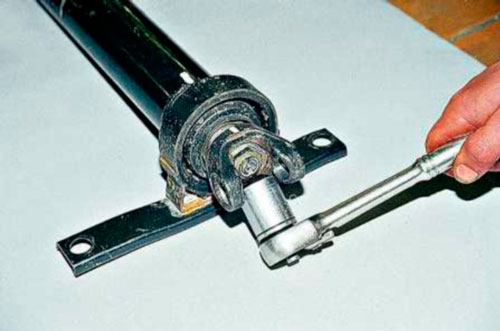 Замена подвесного подшипника